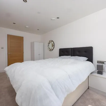 Apartment Stylish 5 Minutes To Centre Leeds (West Yorkshire)